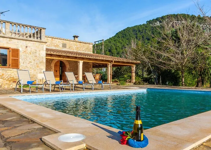 Villa Granoters By Homevillas360