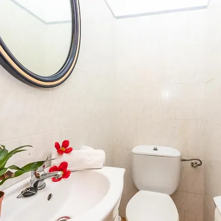 Granoters By Homevillas360 Villa